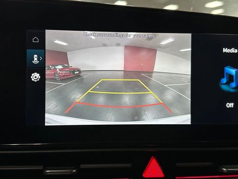 Used 2024 Hyundai Elantra SEL FWD image 23