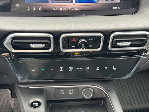 New 2026 Nissan Sentra SV image 29