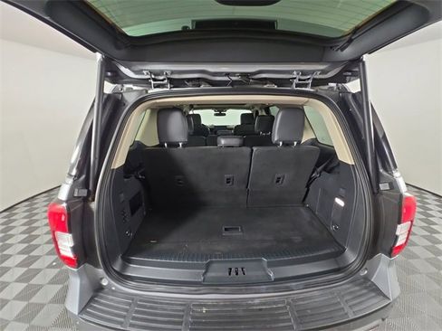 Certified 2024 Ford Expedition XLT image 17