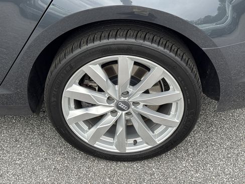 Used 2017 Audi A4 2.0T Premium w/ Audi MMI Navigation Plus image 19