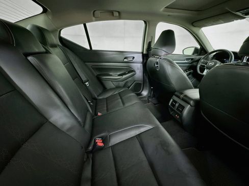 Used 2023 Nissan Altima 2.0 SR FWD image 43