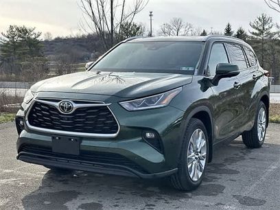 Used 2023 Toyota Highlander L