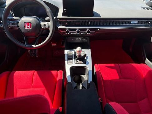 Used 2023 Honda Civic Type R image 10