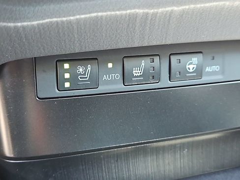 Used 2023 Lexus ES 250 w/ Premium Package AWD/4WD image 26