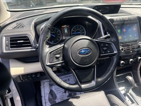 Used 2022 Subaru Ascent Limited w/ Technology Package image 11