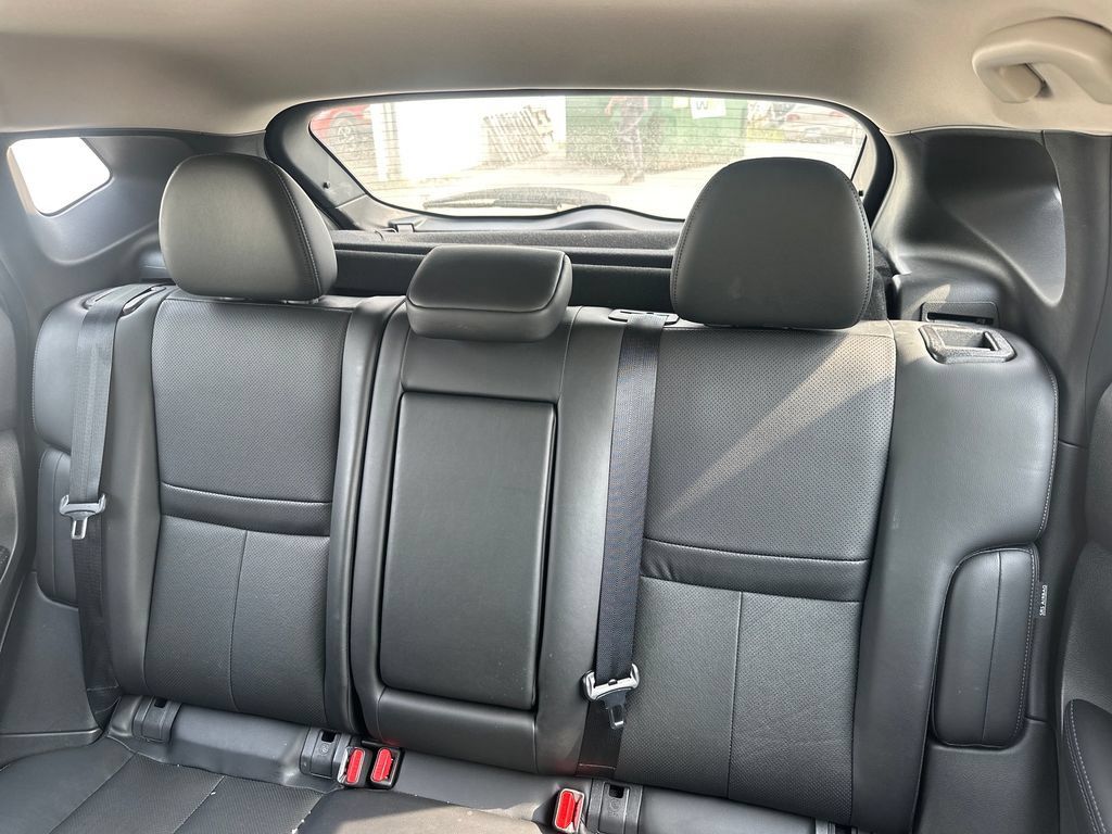 Certified 2022 Nissan Rogue Sport SL AWD/4WD image 46