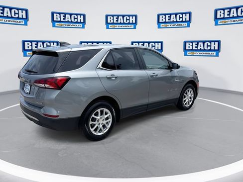 Used 2024 Chevrolet Equinox LT AWD/4WD image 8