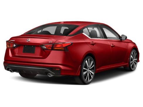 Used 2020 Nissan Altima 2.5 SR FWD image 2