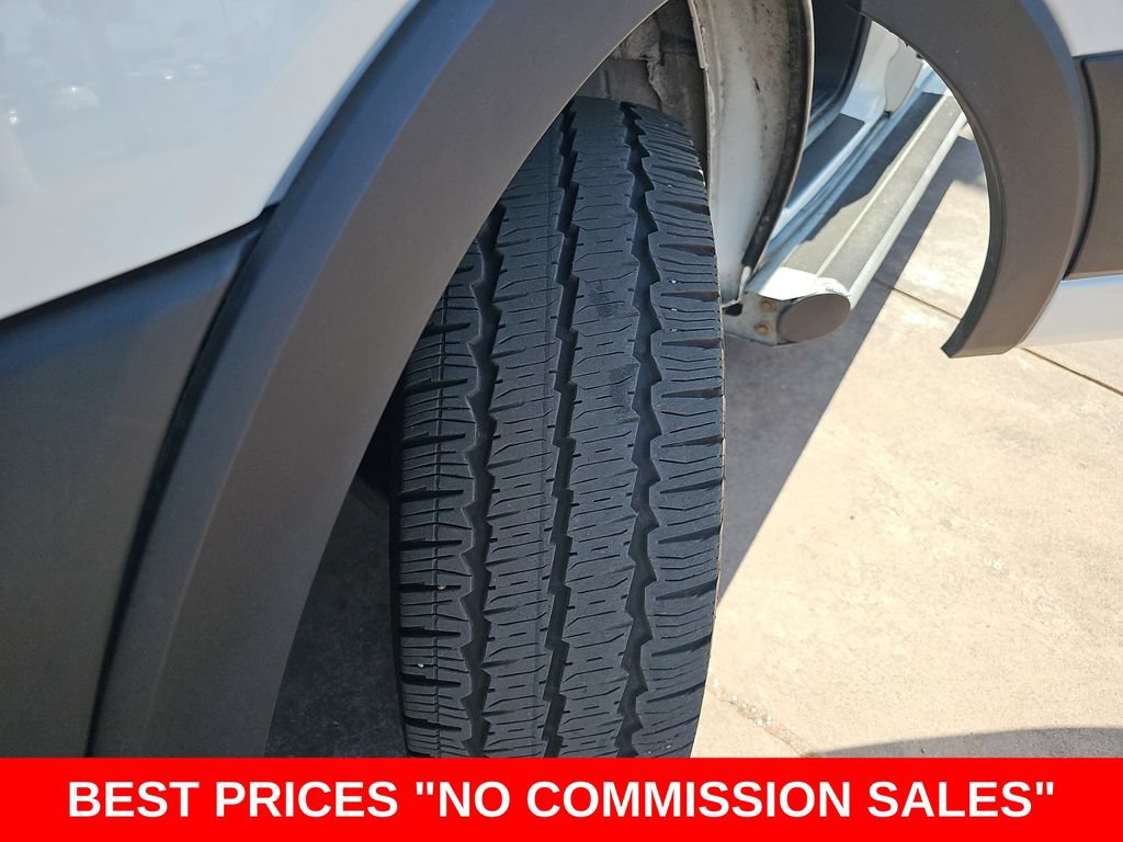Used 2025 Ford Transit 250 Low Roof w/ Exterior Upgrade Package RWD image 33