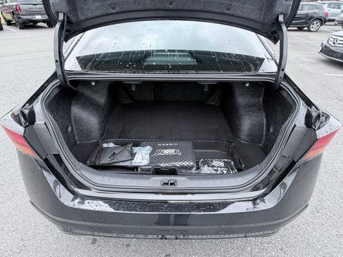 Used 2026 Nissan Altima 2.5 SR w/ SR Midnight Edition Package FWD image 9