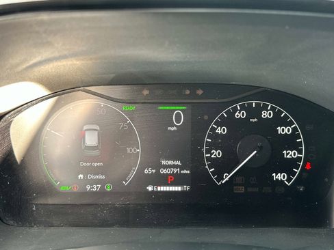 Used 2023 Honda CR-V Sport image 27