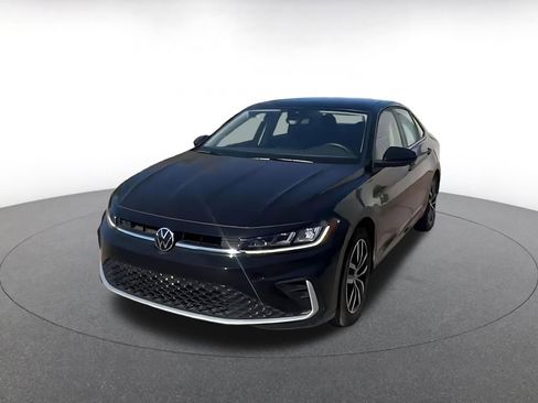 Used 2025 Volkswagen Jetta SE image 7