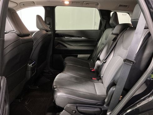 Used 2025 INFINITI QX60 Pure image 31