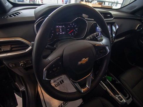 Used 2021 Chevrolet TrailBlazer ACTIV w/ Convenience Package image 19