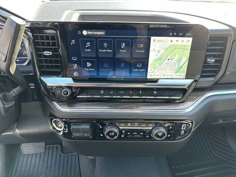 Used 2025 Chevrolet Silverado 2500 LT w/ Convenience Package image 21