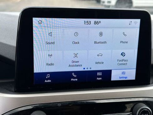 Used 2020 Ford Escape SE image 17