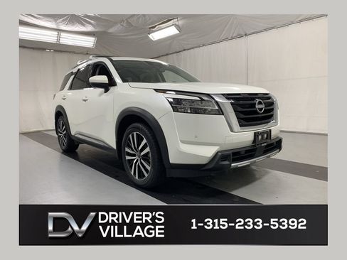 Used 2023 Nissan Pathfinder Platinum w/ Cargo Package AWD/4WD image 1