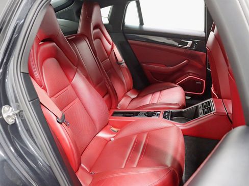 Used 2018 Porsche Panamera 4S w/ Premium Package Plus image 29