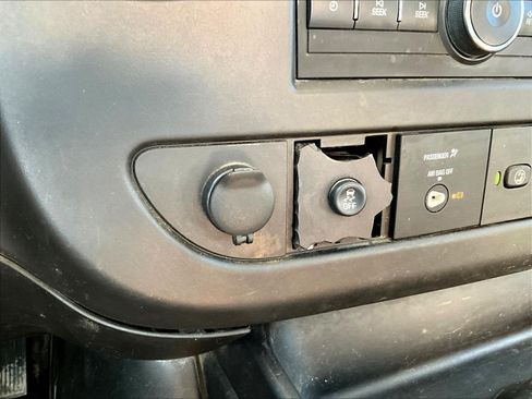 Used 2020 Chevrolet Express 3500 w/ Power Convenience Package RWD image 16