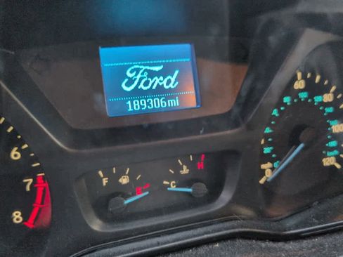 Used 2019 Ford Transit 350 XLT image 9