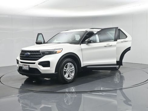 Used 2023 Ford Explorer XLT RWD image 33