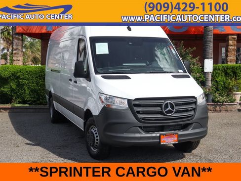 Used 2021 Mercedes-Benz Sprinter 3500 image 1