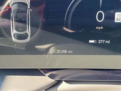 Used 2023 Lucid Air Touring image 10