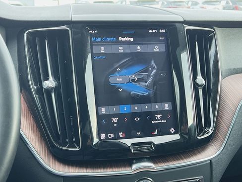Used 2023 Volvo XC60 B5 Plus w/ Climate Package image 21