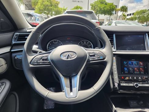 Used 2025 INFINITI QX50 Luxe AWD/4WD image 11