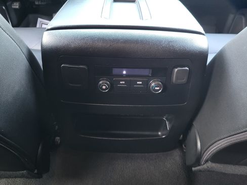 Used 2020 Chevrolet Tahoe LT AWD/4WD image 33