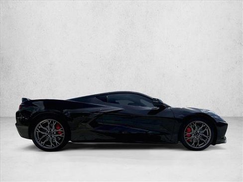 Used 2023 Chevrolet Corvette Stingray Preferred Cpe w/ Z51 Performance Package RWD image 5