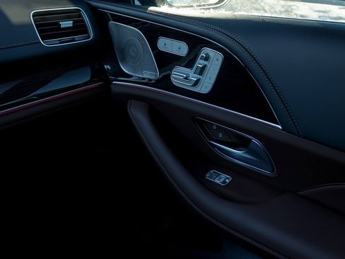 New 2026 Mercedes-Benz GLE 53 AMG 4MATIC Coupe image 23