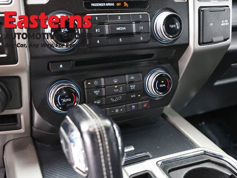 Used 2018 Ford F150 Lariat w/ Equipment Group 502A Luxury AWD/4WD image 21