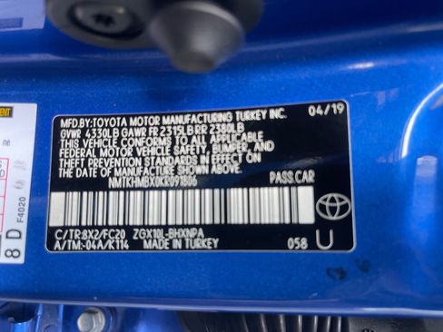 Used 2019 Toyota C-HR LE image 23