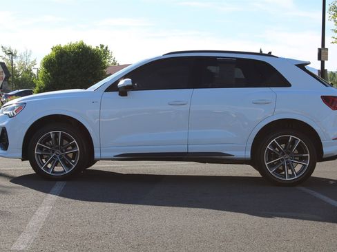 Used 2022 Audi Q3 2.0T Premium Plus w/ Premium Plus Package AWD/4WD image 10