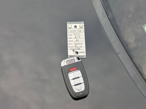 Used 2010 Audi A4 2.0T Premium image 16