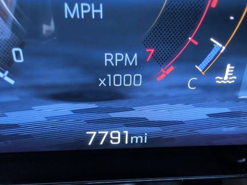 Used 2026 Chevrolet Equinox ACTIV w/ Safety and Technology Package AWD/4WD image 18