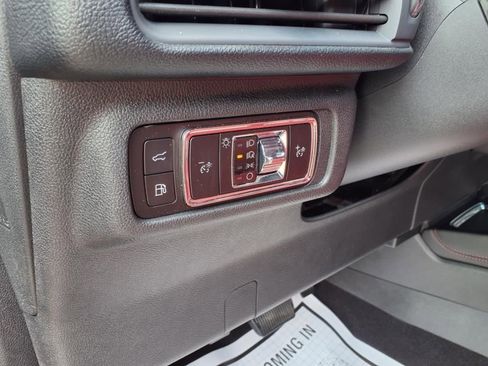 New 2025 Lincoln Corsair Grand Touring w/ Equipment Group 302A AWD/4WD image 16