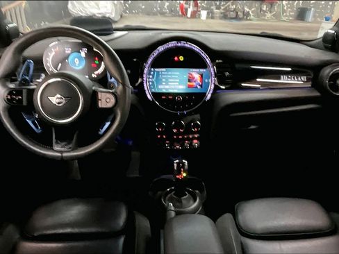 Used 2022 MINI Cooper S image 17