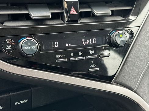 Used 2023 Toyota Camry XSE image 18