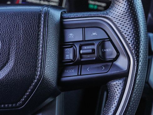 Used 2024 Toyota Tacoma TRD Off-Road image 33