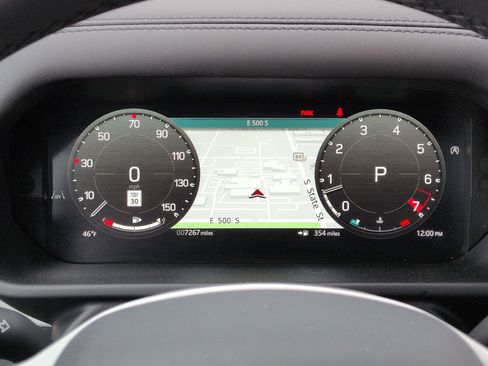 Used 2025 Land Rover Defender 110 S image 18