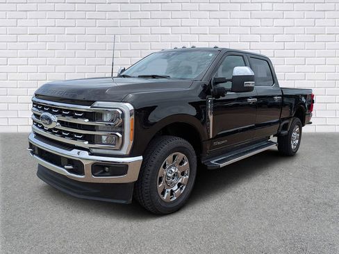 Used 2023 Ford F250 Lariat w/ Chrome Package AWD/4WD image 1