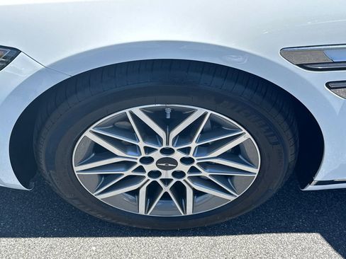 Used 2025 Genesis G80 2.5T AWD/4WD image 11