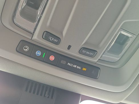 Used 2024 GMC Sierra 1500 Elevation image 21