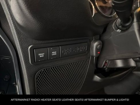 Used 2017 Jeep Wrangler Unlimited Rubicon AWD/4WD image 12