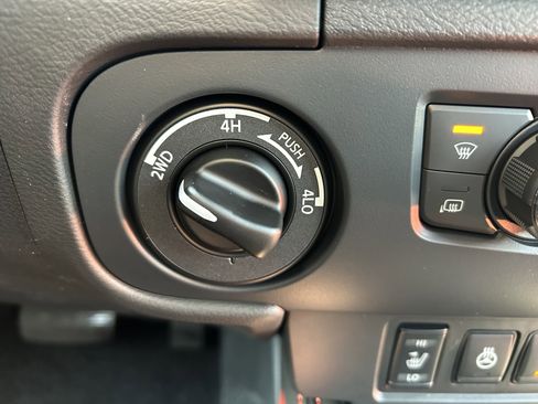 New 2026 Nissan Frontier PRO-4X w/ Pro-4x Convenience Package image 17