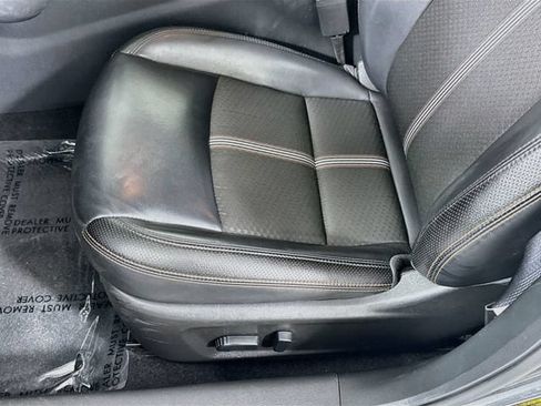Used 2024 Nissan Altima 2.5 SR FWD image 18