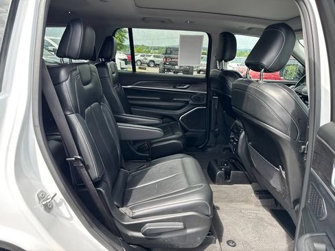 Used 2021 Jeep Grand Cherokee L Limited AWD/4WD image 26