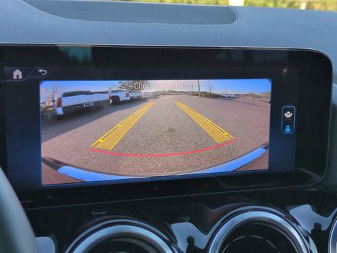 Used 2025 Mercedes-Benz GLA 250 image 19